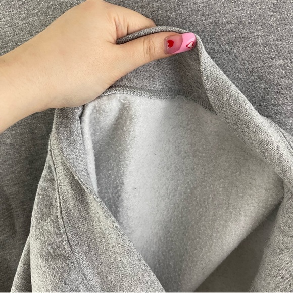 ARIANA GRANDE Light Grey No Tears Left To Cry Oversized Pullover Sweatshirt - Picture 11 of 11